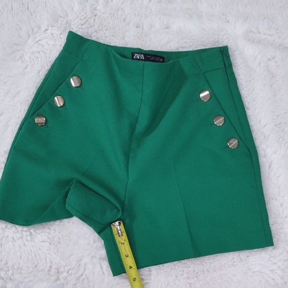 ZARA High Waisted Green Women's Shorts with Button Detail - Picture 10 of 16